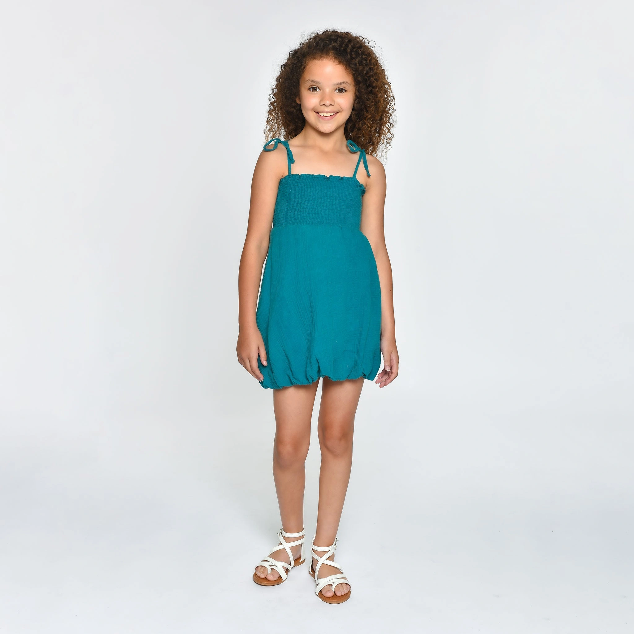 Winnie's Blütentraum: Ein bezauberndes Bubble-Kleid für unbeschwerte Sommertage – perfekt für kleine Prinzessinnen!
